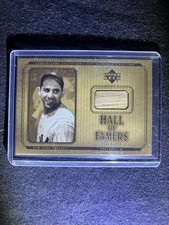 2001 Upper Deck Hall of Famers - Bat Yogi Berra #B-YB (MEM)