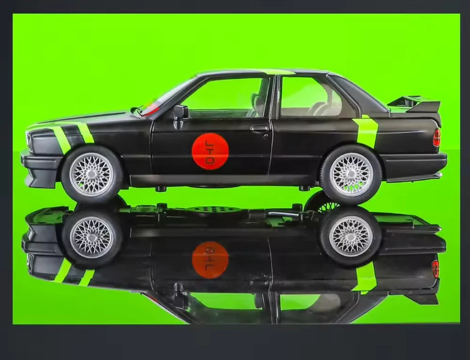 Nuevo 1:24 BMW M3 E30 1988 Diecast Vehículo Modelo Coche de Juguete Colección Niños Regalos Reino Unido Foto 2 de 4