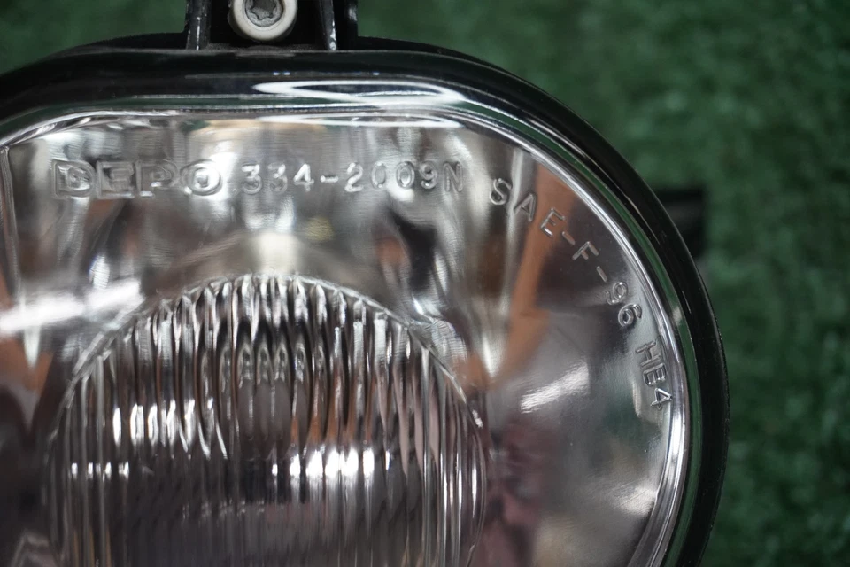Dodge Durango Ram 2004 2005 2006 luz antiniebla delantera OEM 334-2009N Foto 2 de 4