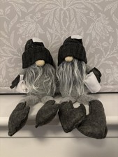 Pair of Festive Christmas Grey…
