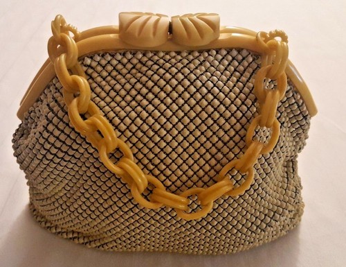 Vintage 1950’s Whiting & Davis Beige Mesh Purse Celluloid Chain Strap - Picture 4 of 9