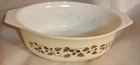 Vtg PYREX 1.5 Qt Casserole Gold Acorn On Cream 1960 #043 No Lid