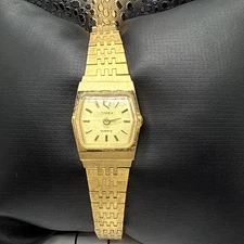 Vintage Women's Timex Kcell Face Gold Tone Wristwatch battery