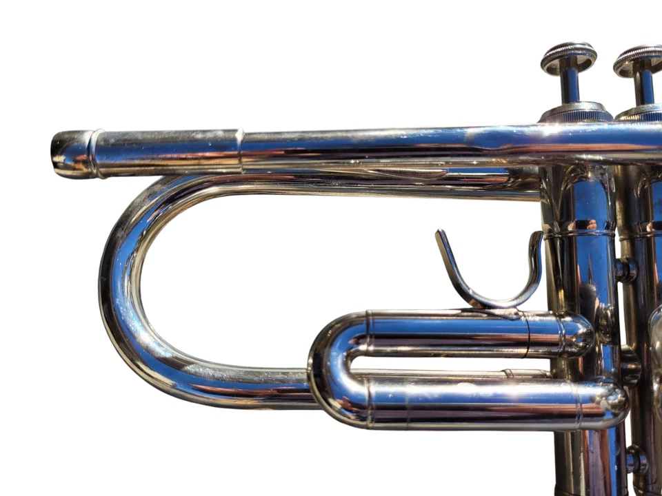 Hopson Silver Student Bb Trumpet with Trumpet Valve Oil Mouthpiece and Case - Image 4 of 4