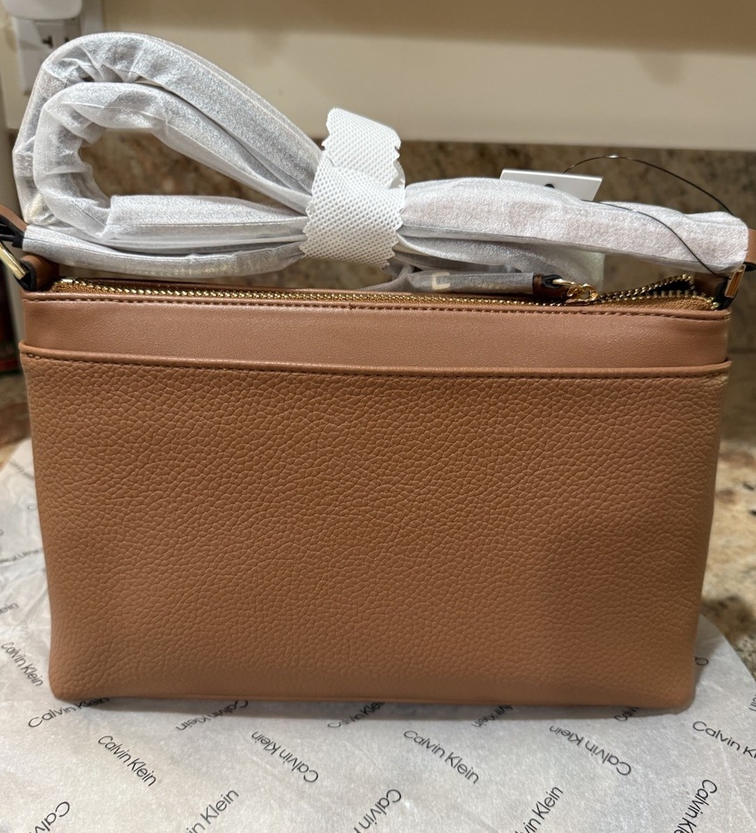 Calvin Klein Xbody Bag Chestnut/hold L 10