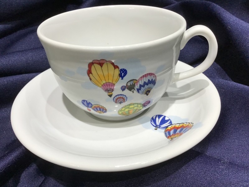 REVOL PORCELAIN VERITABLE CUP & SAUCER SET HOT AIR BALLOONS!! EXCELLENT!