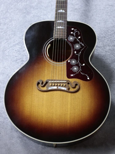 Gibson J-150 Noel Gallagher w/hard case USED