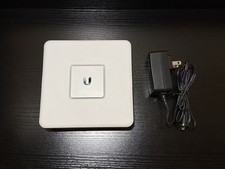 Ubiquiti Networks UniFi Security Gateway USG w/ Power Supply