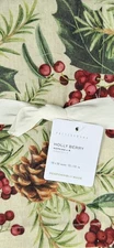 Pottery Barn Holly Berry Cotton/Linen Napkins Set/4