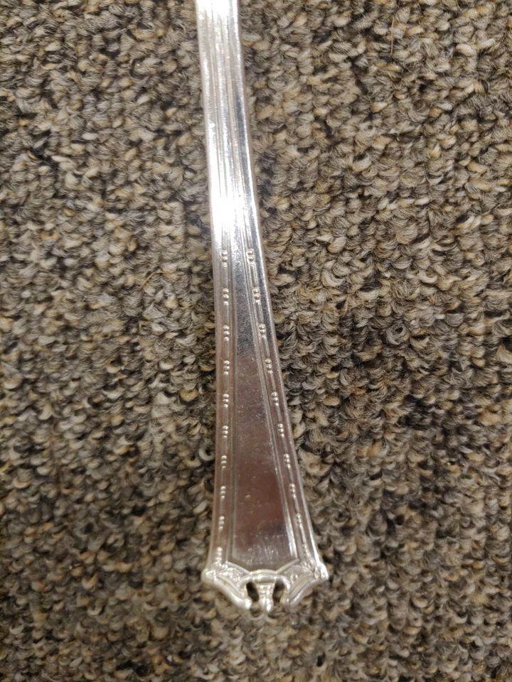 Lote de 9 cucharas grandes Rogers Bros Continental Patter 1847 cubiertos antiguos Foto 2 de 4