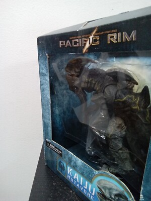 2016 NECA Toys PACIFIC RIM Movie KAIJU MUTAVORE Action Figure RARE