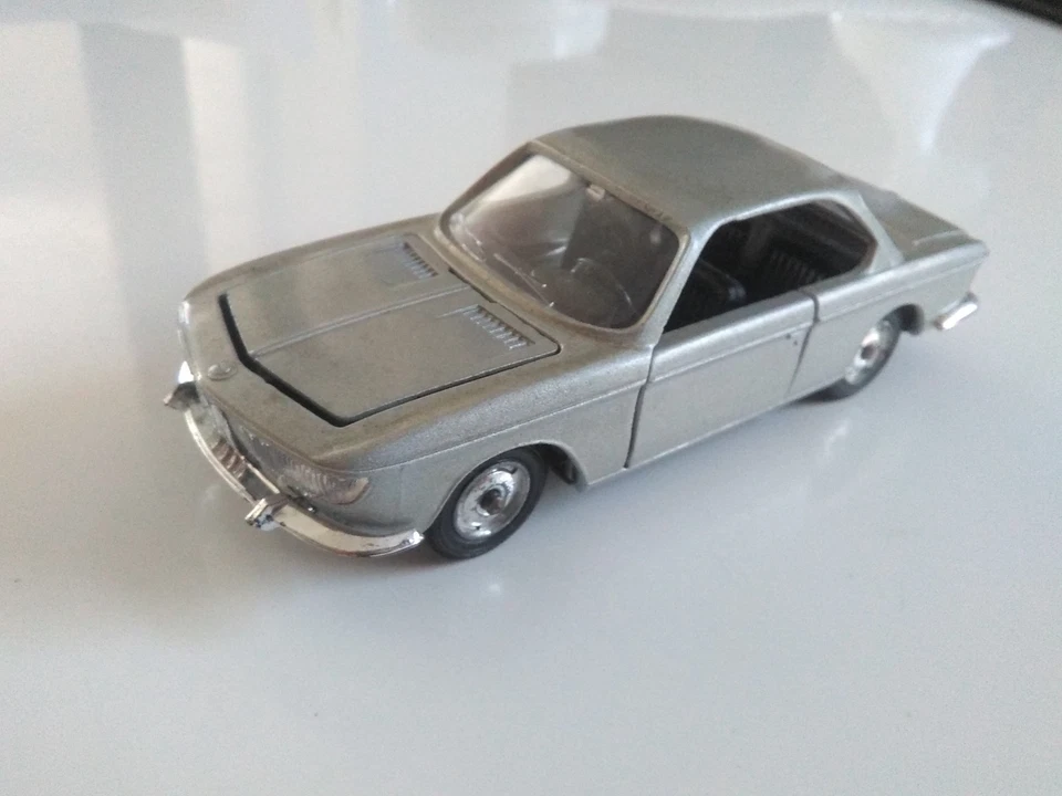 solido serie 100.BMW 2000 CS.réf 157/157 bis. - Photo 2/4