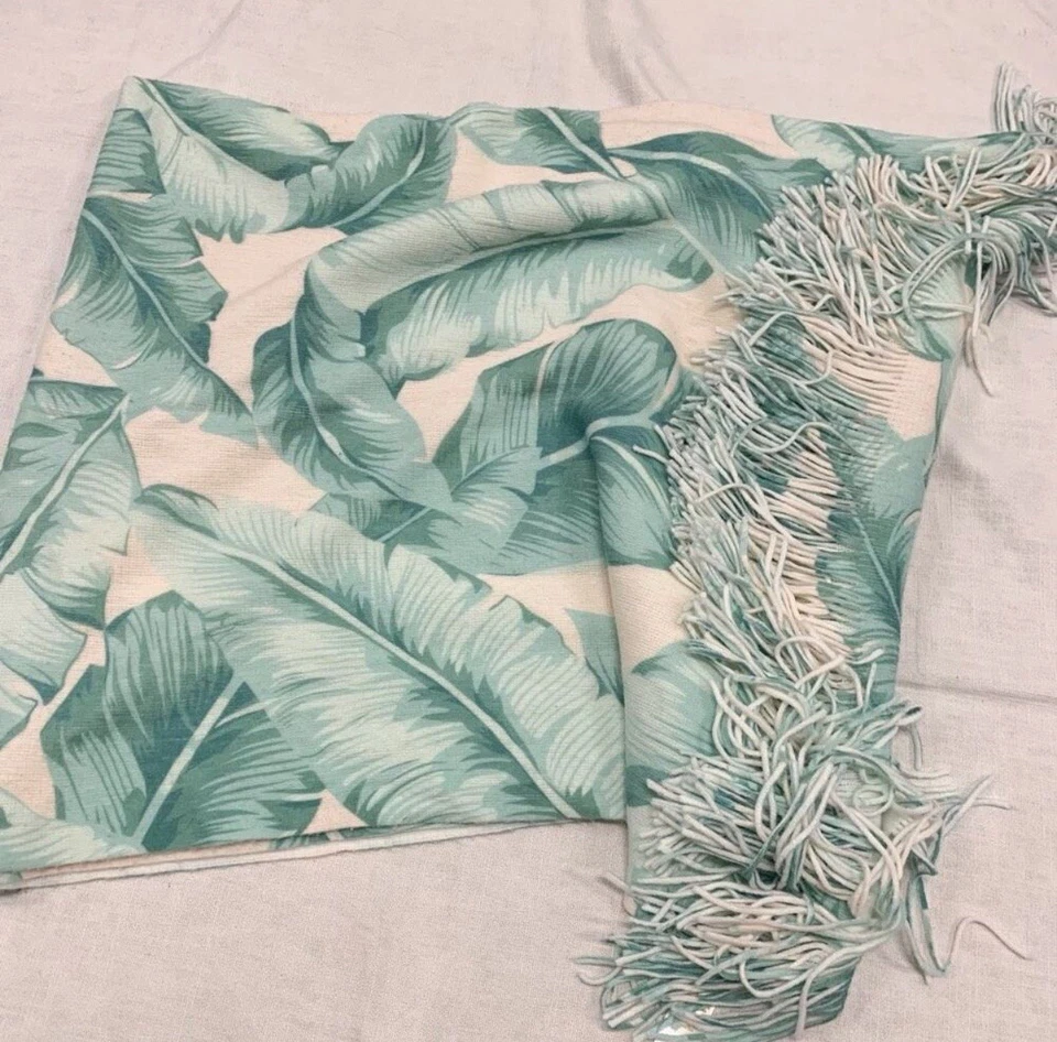 The Emily & Meritt Pottery Barn PB Teen Printed Palms Tropical suave tiro verde Foto 2 de 4