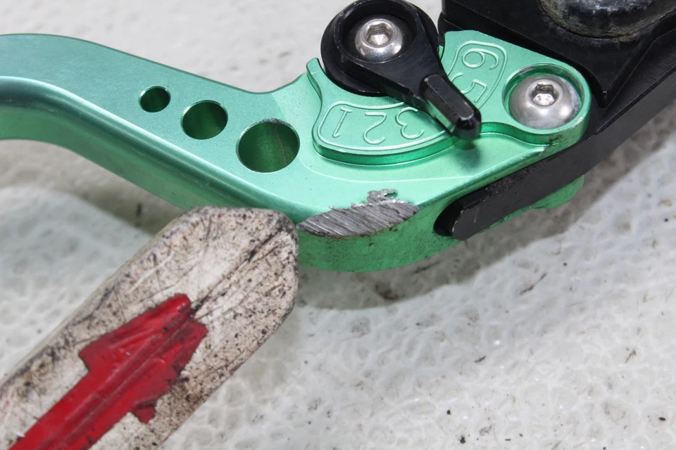 96-03 KAWASAKI NINJA ZX7R ZX-7R CILINDRO MAESTRO FRENO DELANTERO CON PALANCA Foto 4 de 4