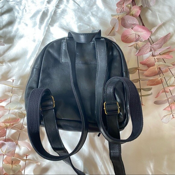 Madewell Black Genuine Leather Small Backpack | eBay display picture 1