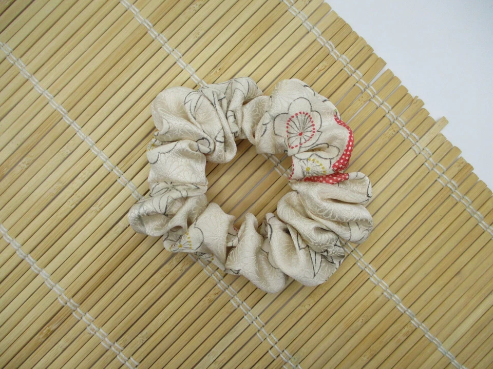 Kimono crujiente de seda blanco X rosa hecho a mano, corbata reciclada, envío desde EE. UU. Foto 3 de 4