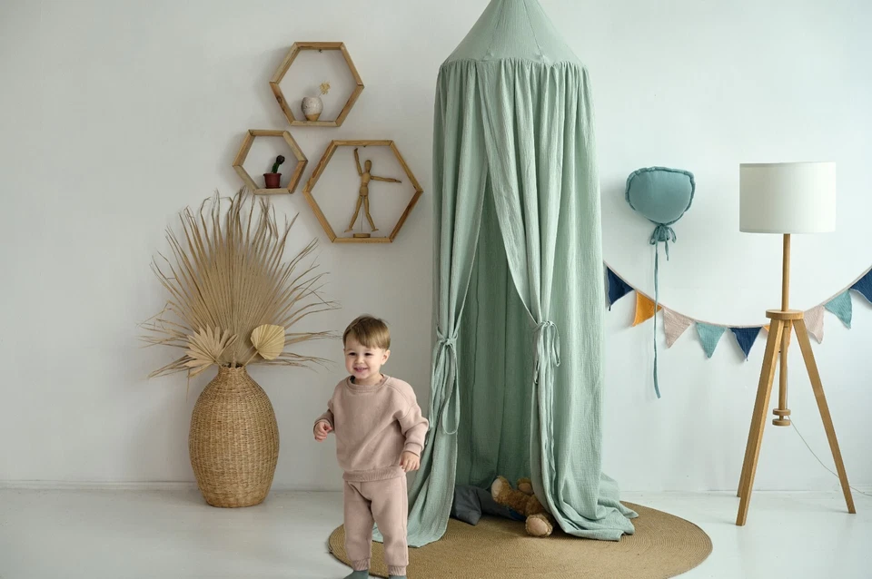 Toldo cuna bebé muselina verde salvia Foto 2 de 4