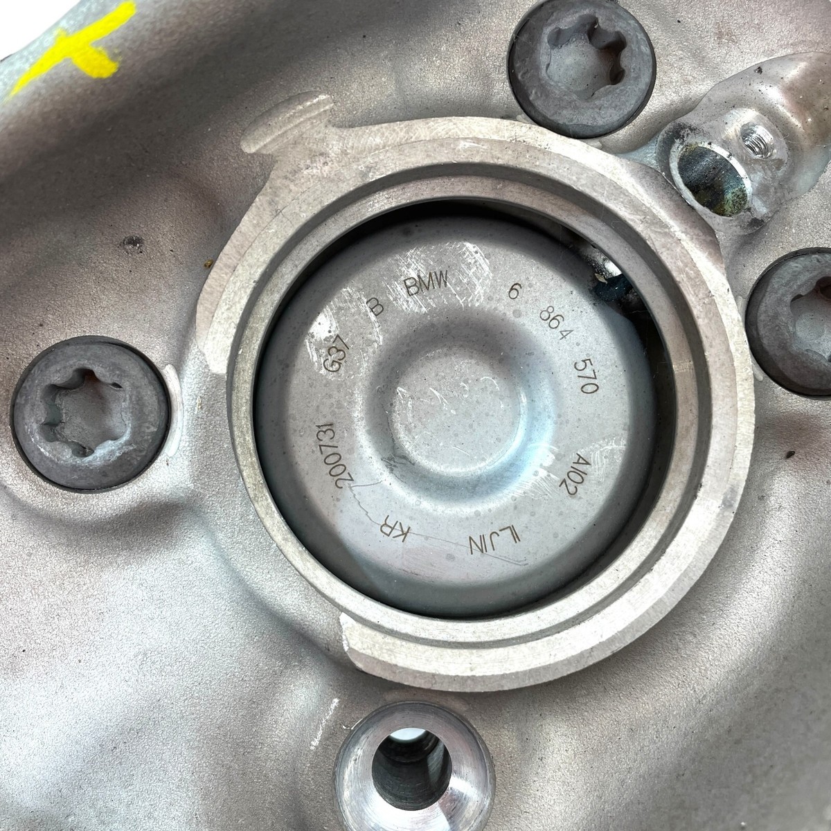 2019-2025 BMW X5 G05 X6 G06 X7 G07 Front left spindle knuckle hub