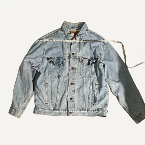 Levi's Men's Light Wash Denim Trucker Jacket Size M image 4