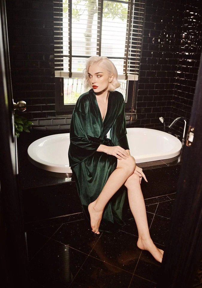 Women Velvet Robes Soft Fuzzy Kimono Bathrobe for Women Bridal Wedding Sleepwear - Image 4 of 4