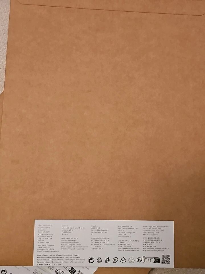 Pantalla de privacidad magnética Kensington MagPro para portátiles 14" (16:9) A2307A nueva Foto 3 de 4