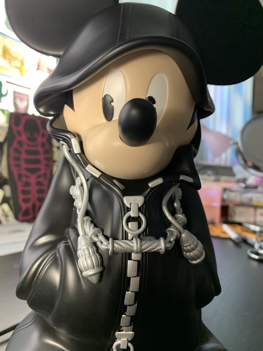 KING MICKEY MOUSE STATUE 11.5” large Figure Black kingdom hearts Medi Toy Disney
