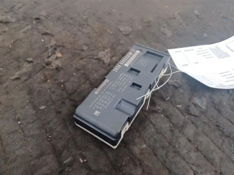 Chassis ECM 2189000204 In Trunk Fits 11-16 Mercedes E-Classe 2749124 - Image 2 of 4