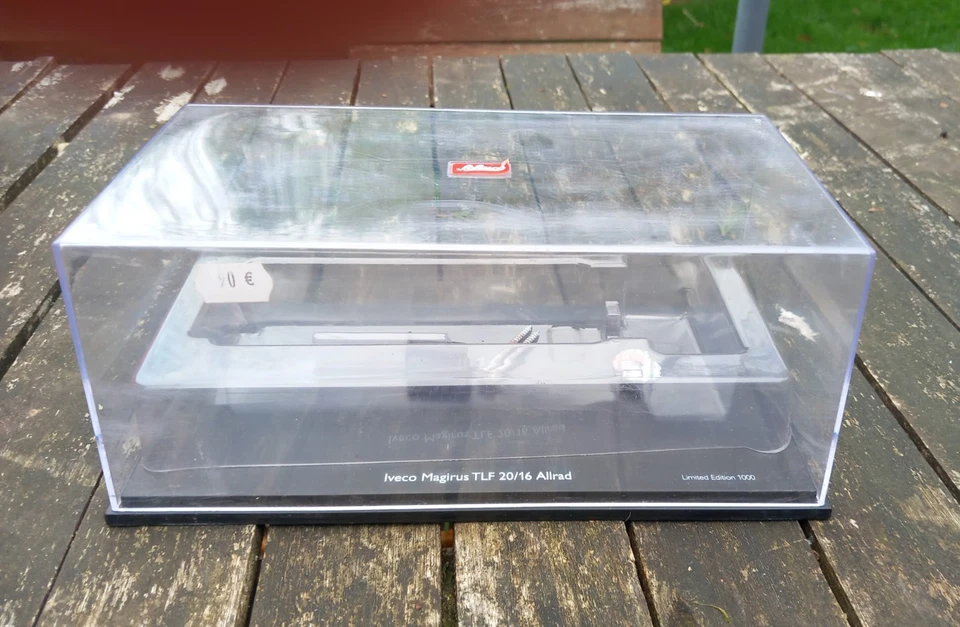 BOITE VIDE SCHUCO IVECO MAGIRUS TLF 20/16 ALLRAD Limited Edition BON ETAT - Photo 3/4
