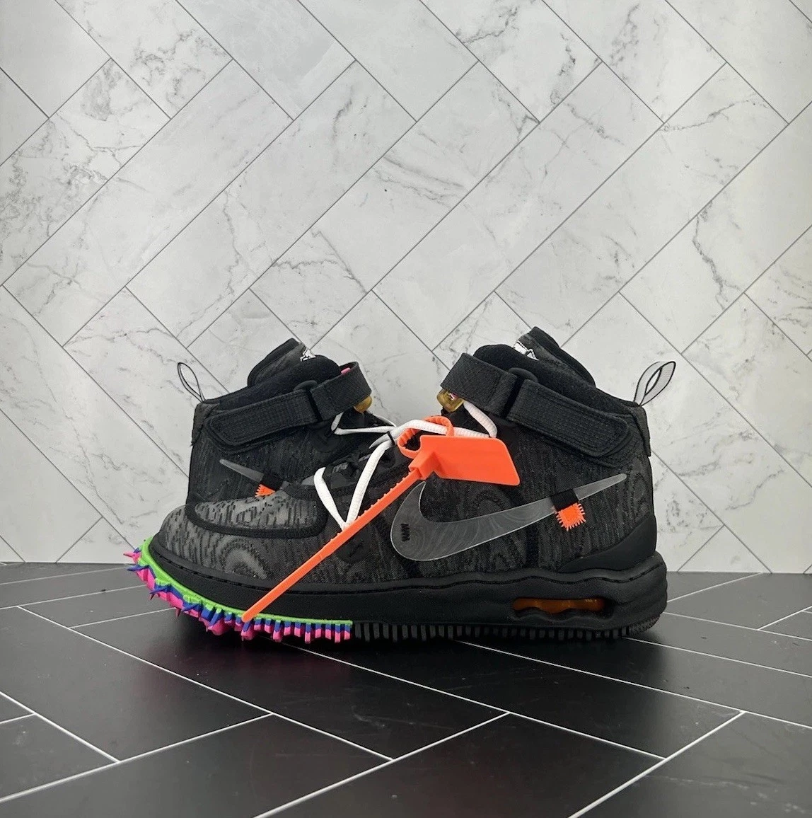 Preços baixos em Nike Air Force 1 x Off-White Black 2022 | eBay