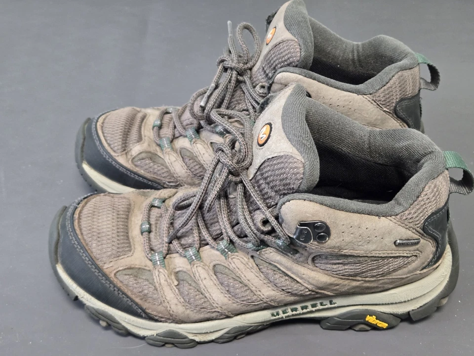 Merrell Mens Size 9.5 Moab 3 Mid Waterproof Hiking Boot Vibram Boulder J035837 - Image 2 of 4