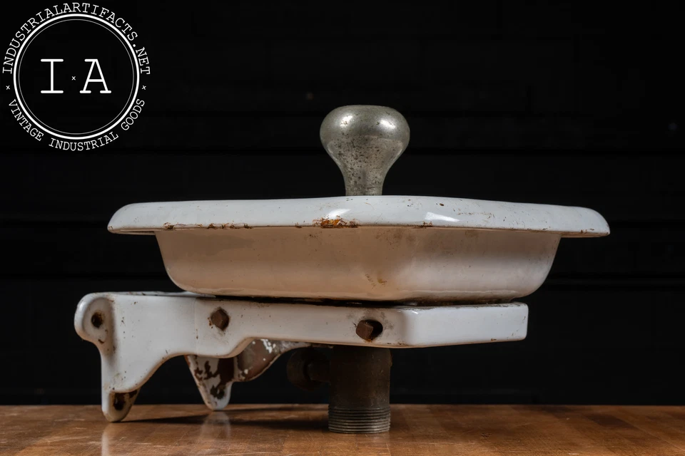 Pia borbulhadora antiga de porcelana esmaltada - Imagem 4 de 4