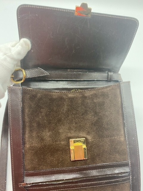 Foto 4 di 11