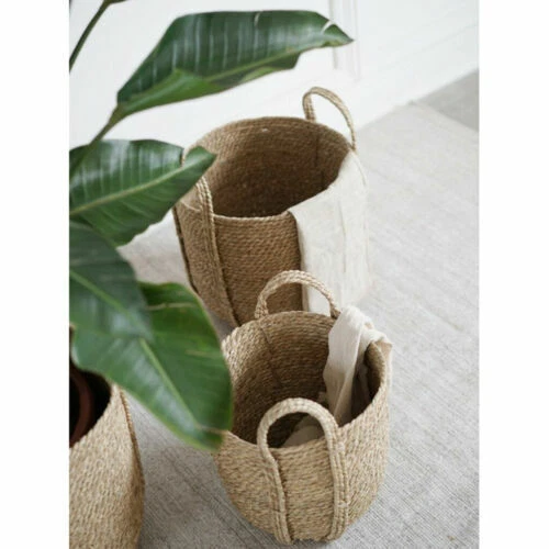 Vasi senza marca in vimini per piante