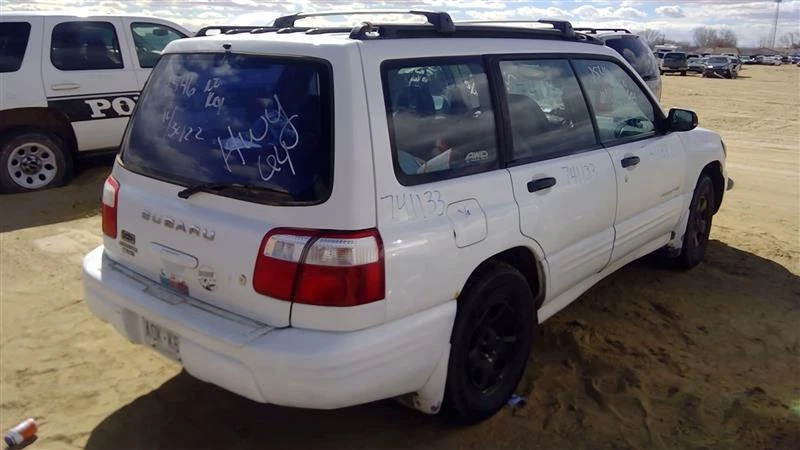 二手速度计 适合:2001 年 斯巴鲁 Forester 集群 MPH A 级 — 第 3/4 张图片