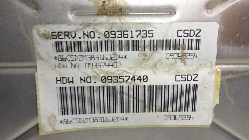 Engine ECM ID: 9361735 Fits 1999 Oldsmobile Silhouette 571140 Foto 4 de 4