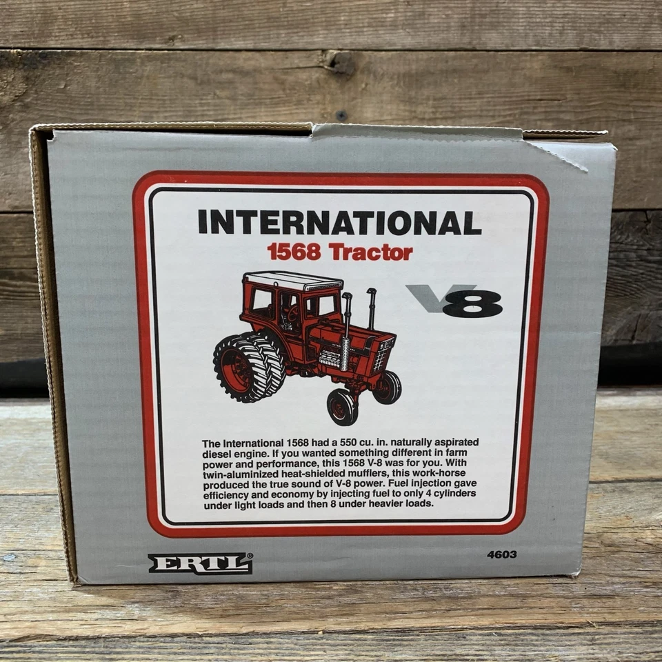 1994 ERTL, International 1568 трактор, V8, двойные колеса, масштаб 1:16, литой, новый в коробке - Изображение 4 из 4