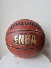 Damian Lillard Rookie Cards and Autograph Memorabilia Guide 20