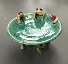 Studio Glazed Art Pottery Clay Frog Toad Trinket Dish Bowl 5 inch