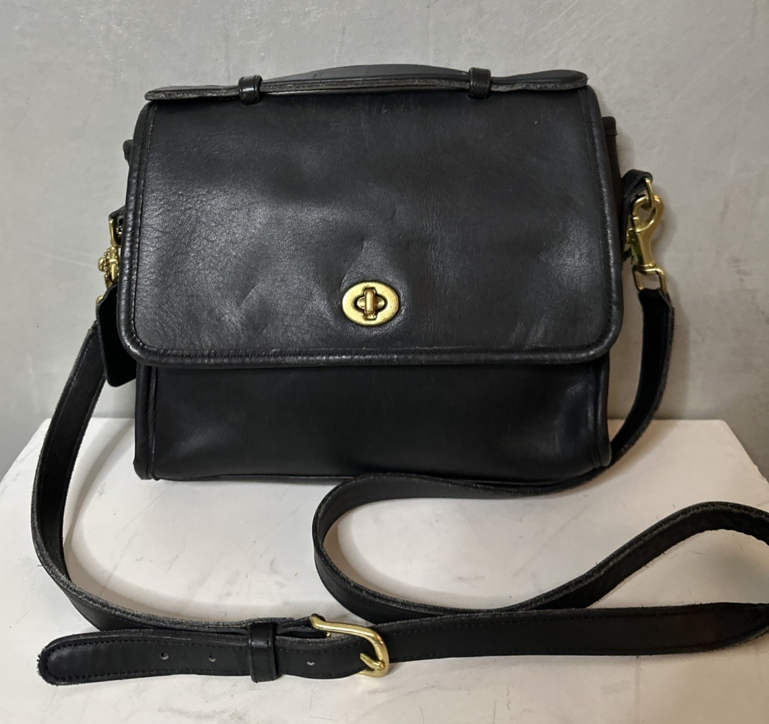 Vintage Coach Court Bag Black Genuine Leather Crossbody Shoulder