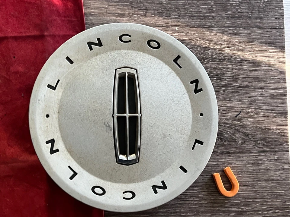 #U 1) 2003 - 11 Lincoln Zephyr MKZ Silver Center Cap 5W13-1A096-AB 5W1J-1A096-AA - Изображение 2 из 4