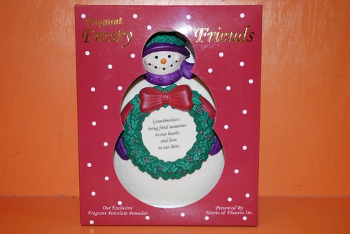 Pomador fragante de porcelana Frosty Friends muñecos de nieve (hermana) con sombrero negro - Imagen 3 de 4