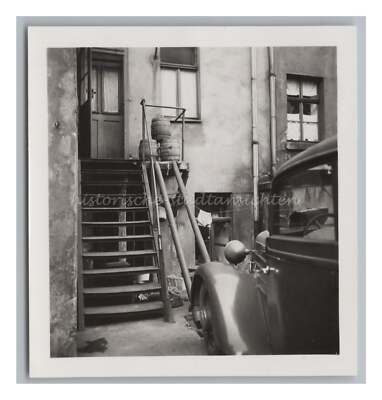 Stadt Hof Bayern 1937 - Car Parked in Hinderhof - Old Photo 1930s