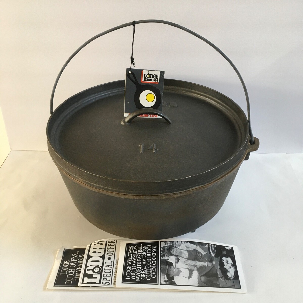 VTG Lodge #14 Cast Iron Deep Dutch Camp Oven 10 Qt 3 legs VTG Lodge #14 Cast Iron Deep Dutch Camp Oven 10 Qt 3 legs