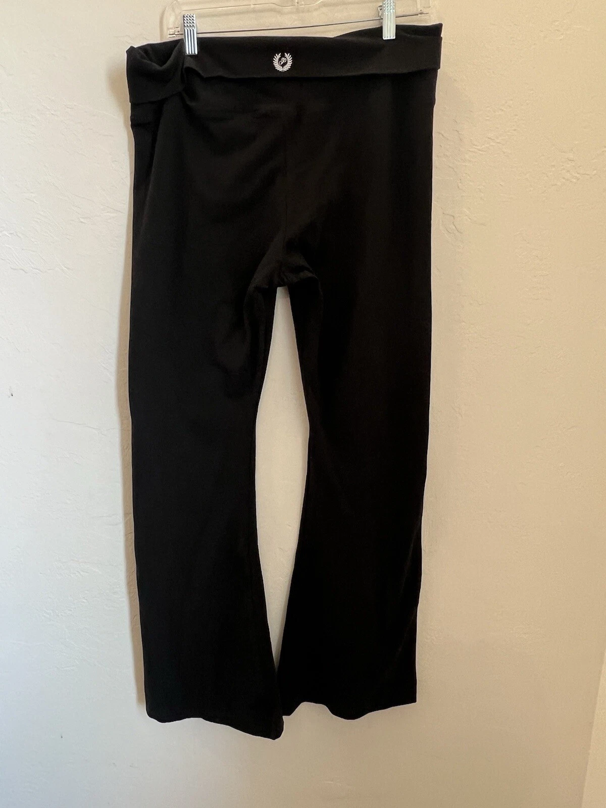 victoria-secret-vs flared yoga pants
