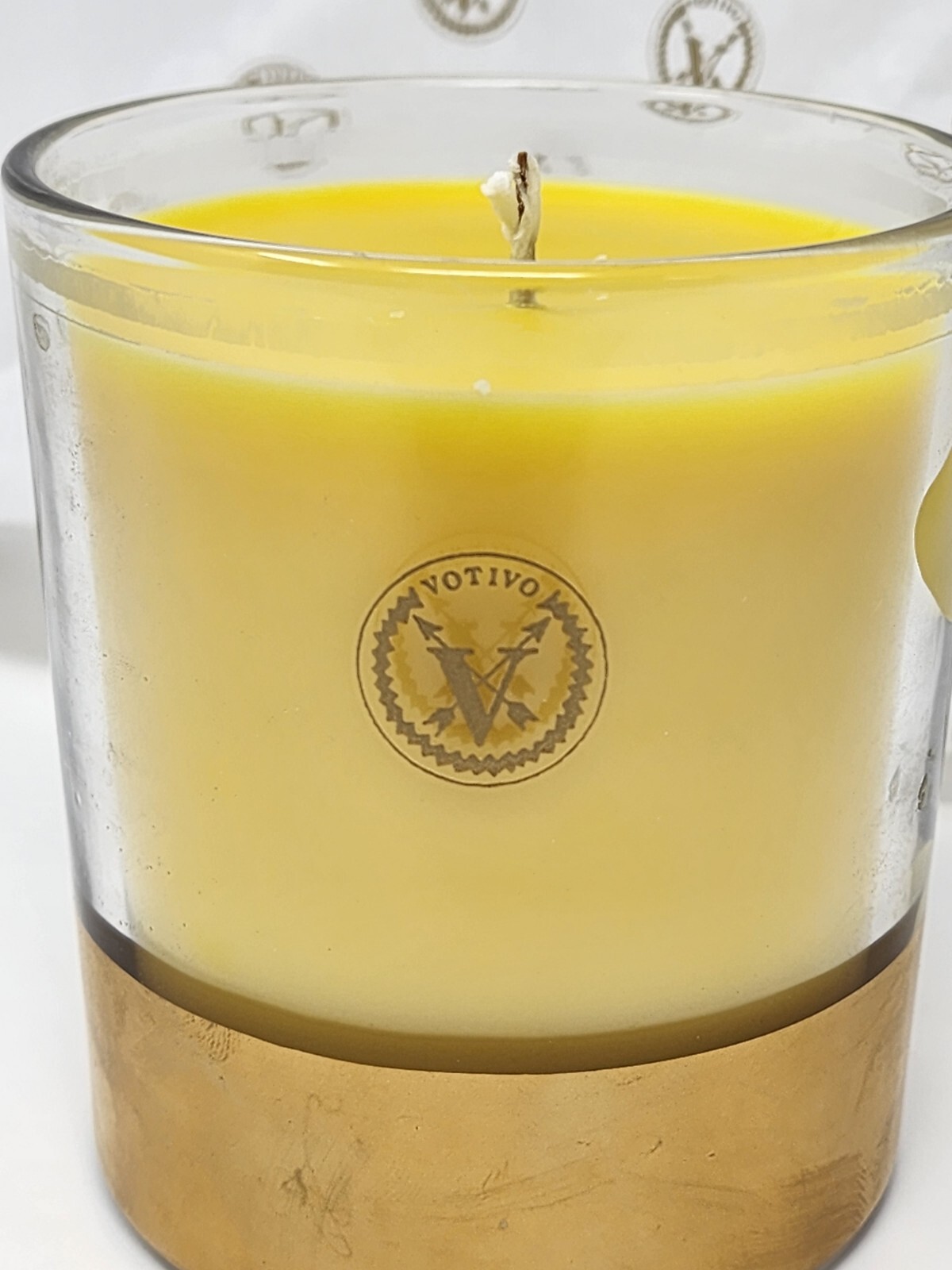 Votivo Red Currant Large 10 oz Aromatic Candle Holiday Candle New eBay