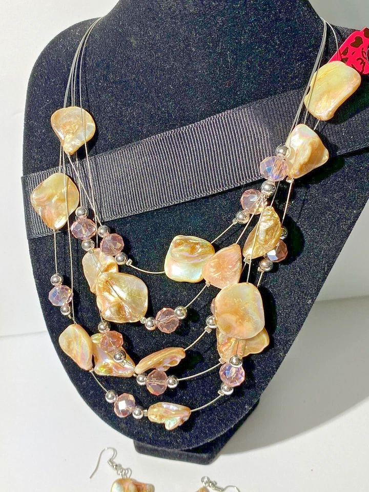 COLLAR BETSEY JOHNSON 5 HEBRAS BEIGE Y ROSA ÁGATA Y CRISTAL PLATA Foto 4 de 4