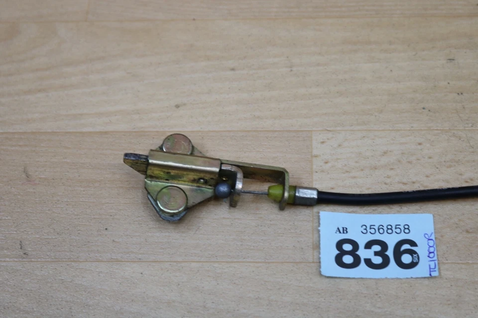 Cierre de asiento y cable OEM 1998-2003 27 k Suzuki TL 1000 R Foto 2 de 4