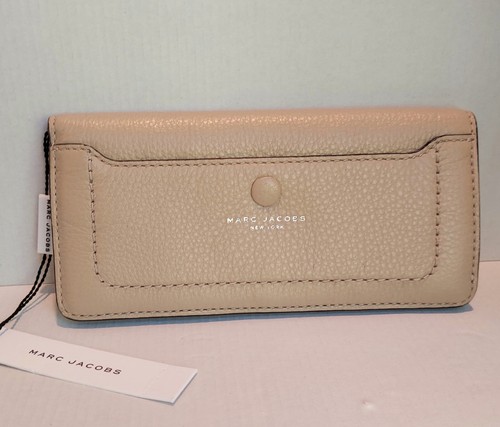 NWT MARC JACOBS Zip Around Pebbled Leather Wallet NEW MSRP $165 - Picture 2 of 5