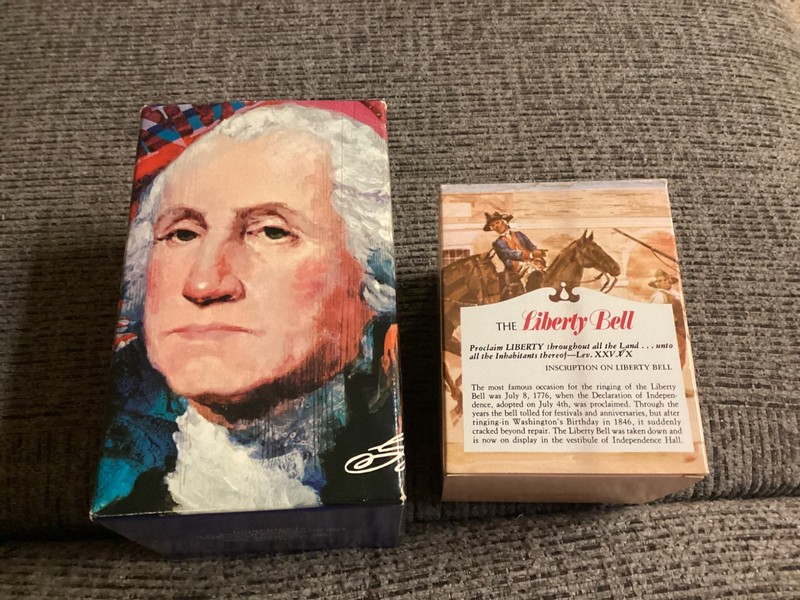 2 Vintage AVON Items - LIBERTY BELL Decanter After Shave & PRESIDENT WASHINGTON