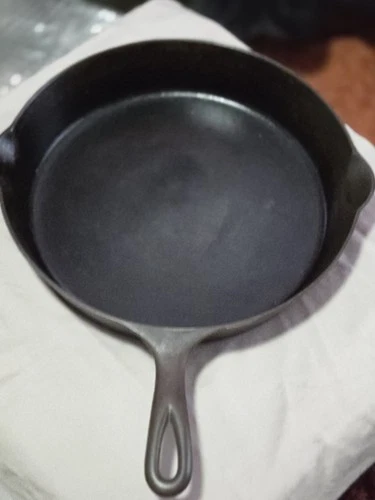 RARE ANTIQUE ERIE 716A 10 inch PRE GRISWOLD CAST IRON SKILLET